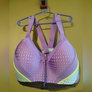 Victoria's Secret Incredible Front Closure Sport Bra